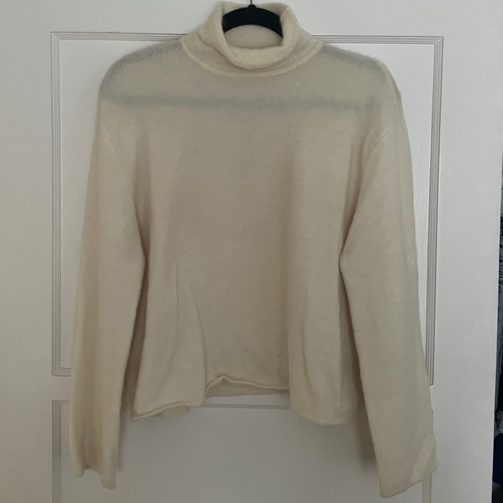 Zara Cream Turtleneck Sweater Size Small